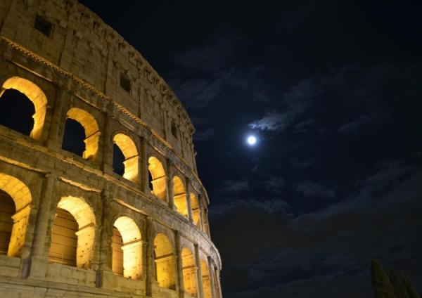 Luna di Roma
