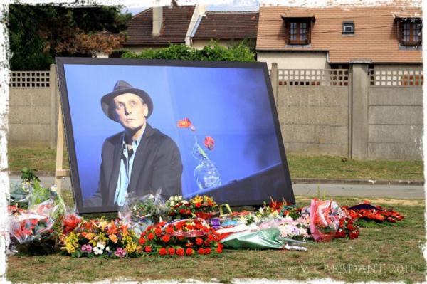 Ivry-sur-Seine, 2011. Omaggio ad Allain Leprest al cimitero Monmousseau