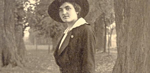 Elly Maldaque, nel 1927.
