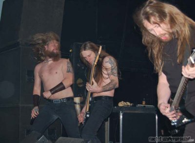 La Viking Metal Band svedese Amon Amarth.