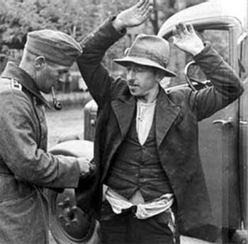 Arresto di un sinto, nei pressi di Francoforte, fine anni 30