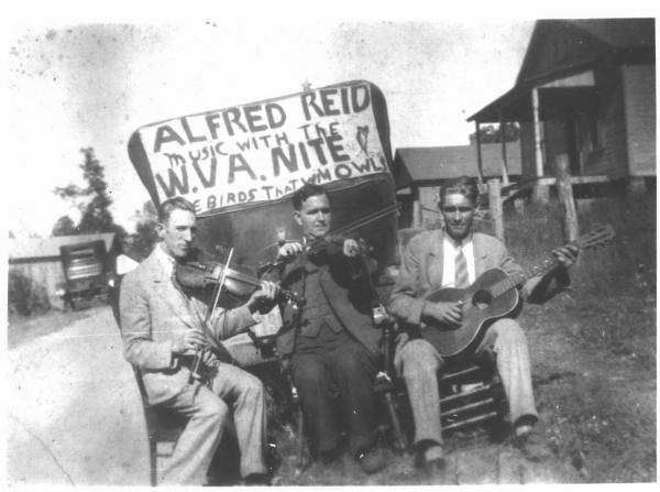 La foto sulla copertina di “How Can A Poor Man Stand Such Times And Live?...The Songs Of Blind Alfred Reed”