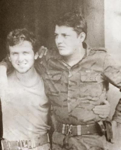 José Mendoza Silva “Chepe” (a destra) insieme ad Iván Ruiz Sánchez, “El Chele”, anche lui morto nell’operazione del 23 gennaio 1989.
