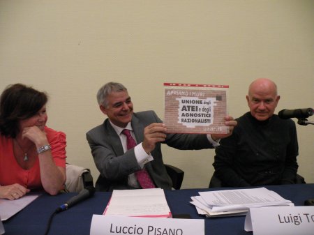 conférence du juge Tosti devant les amis d'ALBI - association laïque belgo-italienne. 