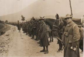 Grecia 1941. Alpini in marcia.