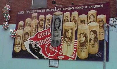 Le diciassette (17) vittime dei "non letali" proiettili in plastica in Irlanda del Nord a partire dal 1972. Vi sono compresi 8 bambini.