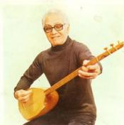 Ellerinde Pankartlar