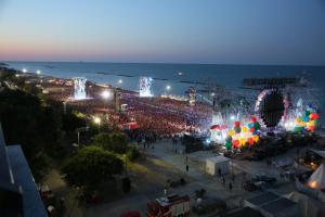 Calpestando il suo mondo