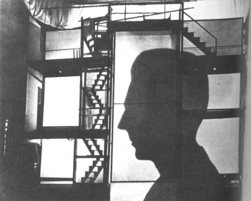 Scena da “Hoppla! Wir leben!” diretto da Erwin Piscator