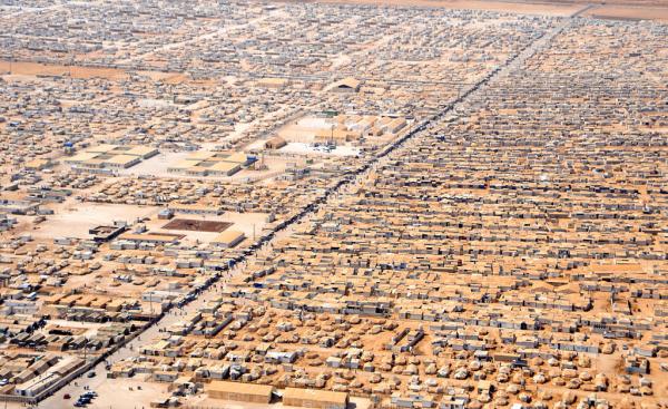 Zaatari (Giordania) - Campo di 80.000 profughi siriani, di cui 15.000 bambini sotto i 5 anni