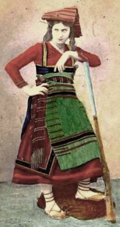 <br />
La bella brigantessa Michelina De Cesare, compagna del capobrigante Francesco Guerra.