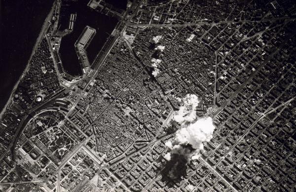 Bombardeos aéreos de Barcelona en marzo de 1938