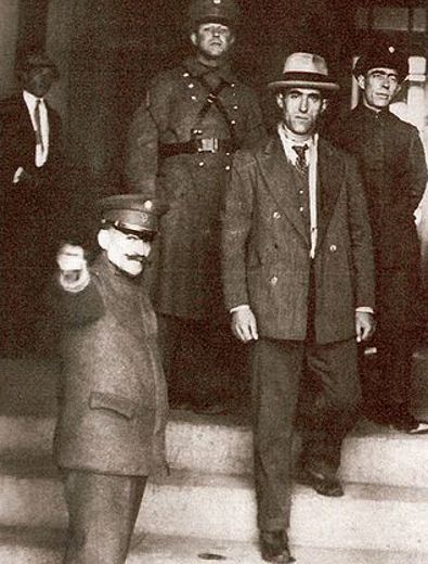 Simón Radowitzky al momento della sua liberazione, nel 1930