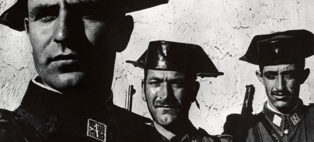 Años triunfales…‎<br />
