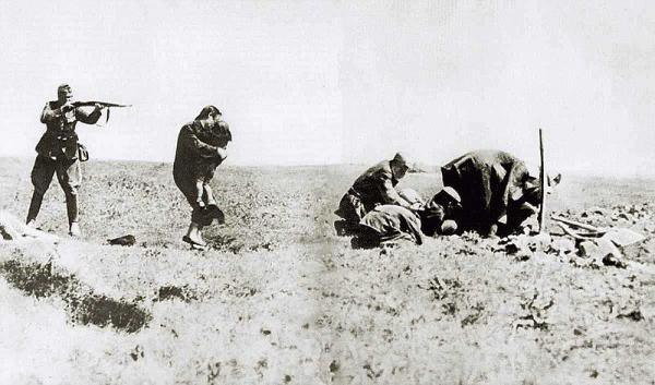 Einsatzgruppen in azione in Ucraina, 1942.