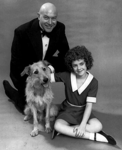Annie, 1977