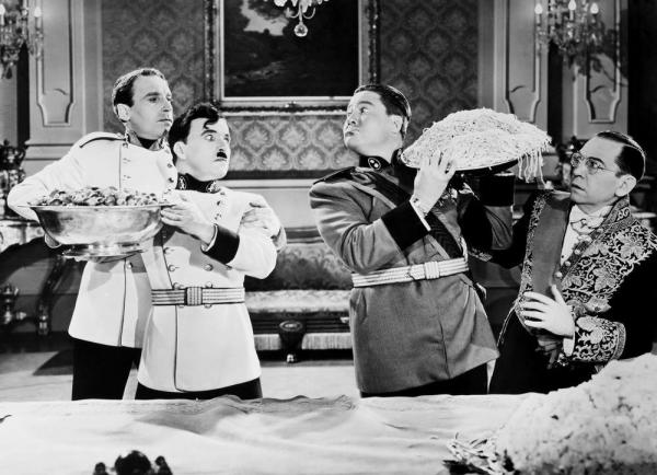 Adenoid Hynkel e Benzino Napaloni