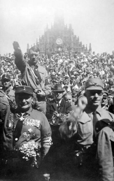 Hitler nel 1928