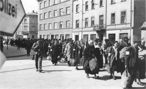 1943. ‎Liquidazione finale del ghetto di Cracovia ‎<br />
