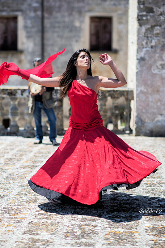 Accomë j’èja fa’ pi ama' 'sta donnë?