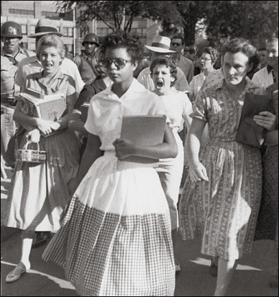 Little Rock, 1957. All’ingresso a scuola