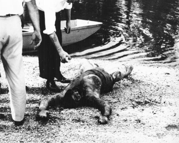 Poplarville, Mississippi, aprile 1959:  Rinvenimento del corpo martoriato di Mack Parker 
