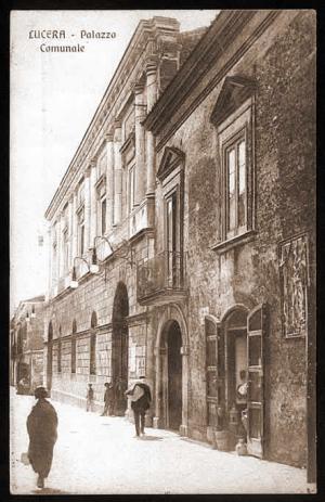 Lucera, palazzo Mozzagrugno, sede del Comune