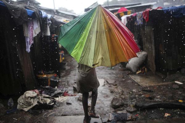 Freetown, Sierra Leone, fotografia di Simon Akam, Reuters.