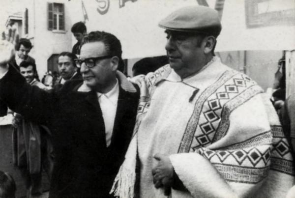 <br />
Allende e Neruda