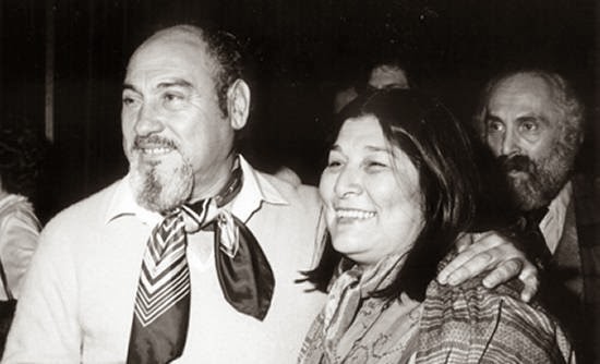 Armando Tejada Gómez con Mercedes Sosa