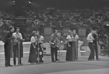 Aguaviva in concerto al Palasport di Torino (ottobre 1970).