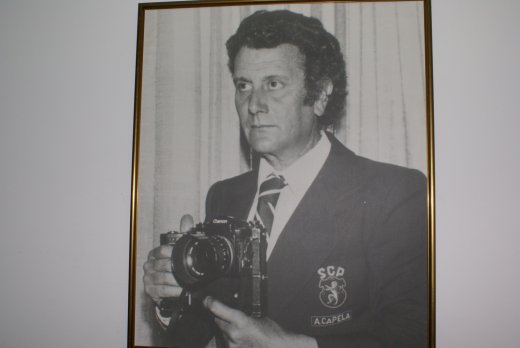 António Capela, il reporter che scattò le foto di Teresa Torga il 4 maggio 1975 a Lisbona.