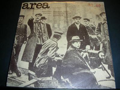 Copertina del 7’’contenente «L’internazionale « e «Citazione da George L. Jackson»