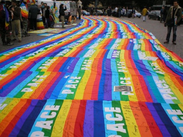 Bandiere arcobaleno