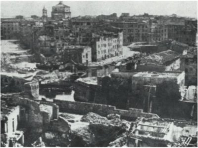Livorno distrutta dopo i bombardamenti angloamericani. Giugno 1943.