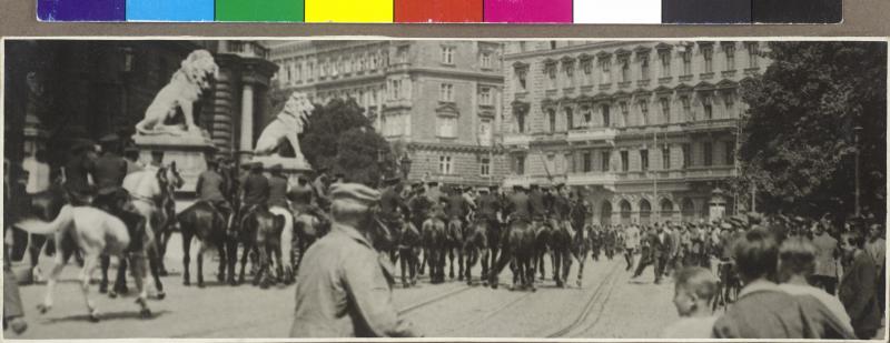 Vienna, 15  luglio 1927: Cariche sulla folla.