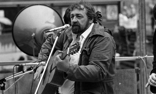 Blues för en arbetarkvinna som hängt sig