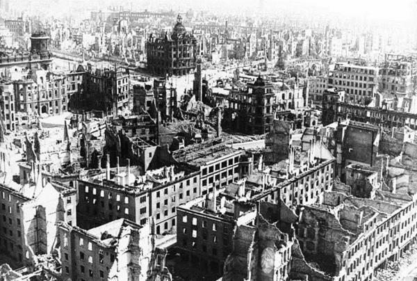 Dresda, 1945.