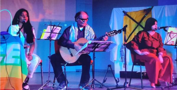 Farfahiina (al centro: Paolo Rizzi)