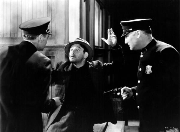 Paul Muni nello splendido ‎‎“I Am a Fugitive from a Chain Gang” (“Je suis un évadé”, “Io sono un evaso”) per la regia di ‎Melvin LeRoy, USA 1932.‎