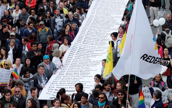  Marcia di protesta a Bogotà per gli operatori sociali assassinati