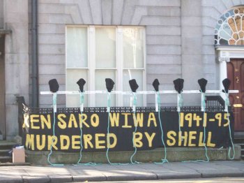 Ken Saro-Wiwa ‎murdered by Shell‎
