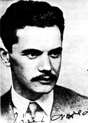 J&oacute;zsef Attila, 1905-1937