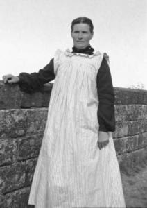 Louisa "Louie" England, cg. Hooper (1860-1946). La foto (di Cecil Sharps) è del 1903.