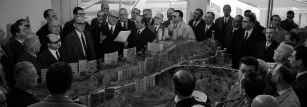 Scena da “Le mani sulla città” di Francesco Rosi, 1963