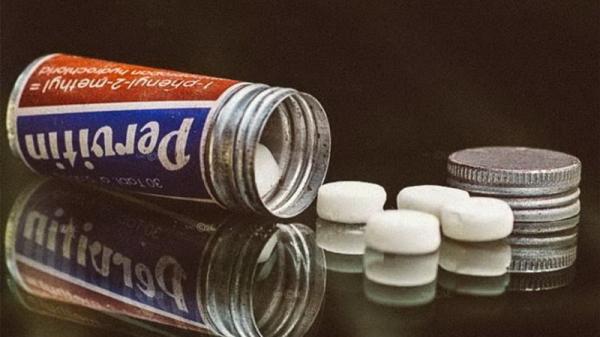 Neues Berliner Kommerslied (<em>oder</em> Wir schnupfen und wir spritzen!)