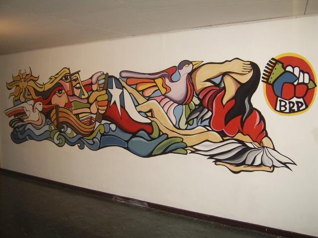 Homenaje a Marta Ugarte. Mural Ramona Parra Casa PRAIS Arica.