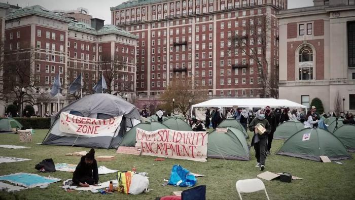 The Gaza solidarity encampment at the heart of Columbia University's campus, on 17 April 2024 (Azad Essa/MEE)