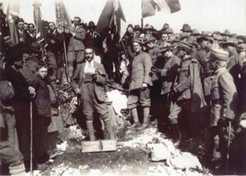 Monte Ortigara, 1921, prima adunata alpina.