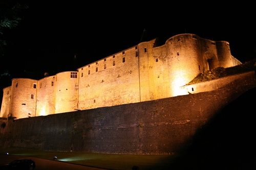 Il castello di sedan. Le château de Sedan. Das Schloss von Sedan.